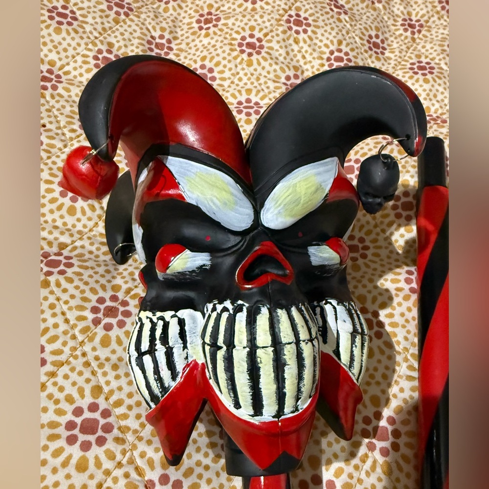 Sinister Jester costume + Jester Cane - 40" - Picture 13 of 13